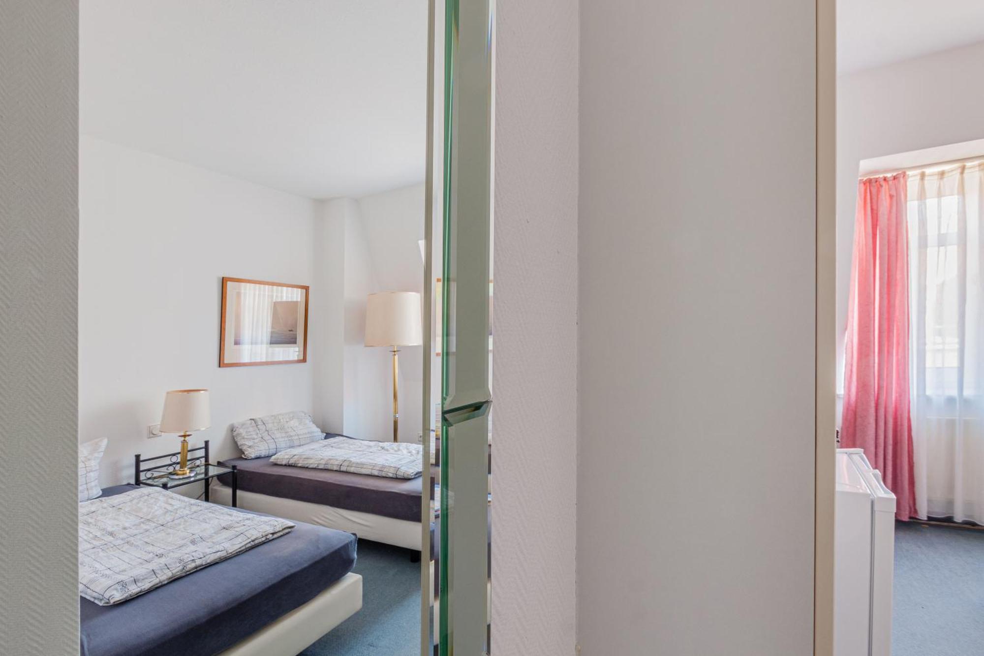 Pension Fuer Monteure In Dresden, Zimmer Mit Eigenem Bad Und Grosser Gemeinschaftskueche Exteriér fotografie